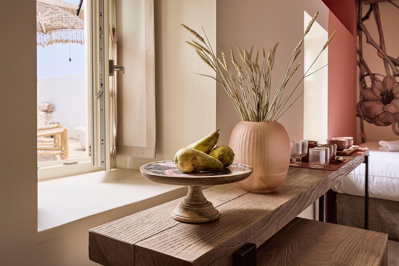 Niove Suites Milos Plaka  ภายนอก รูปภาพ