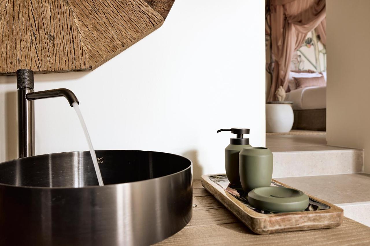 Niove Suites Milos Plaka  ภายนอก รูปภาพ